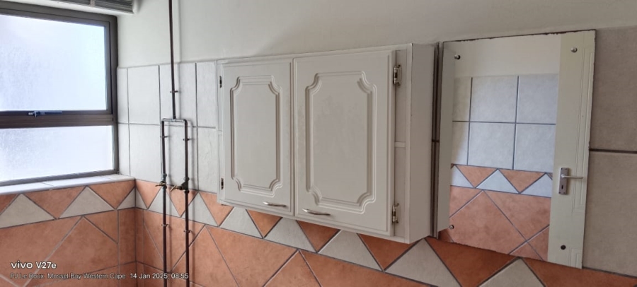 2 Bedroom Property for Sale in Hartenbos Central Western Cape